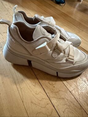 Chloe White Chunky Athletic Sneaker